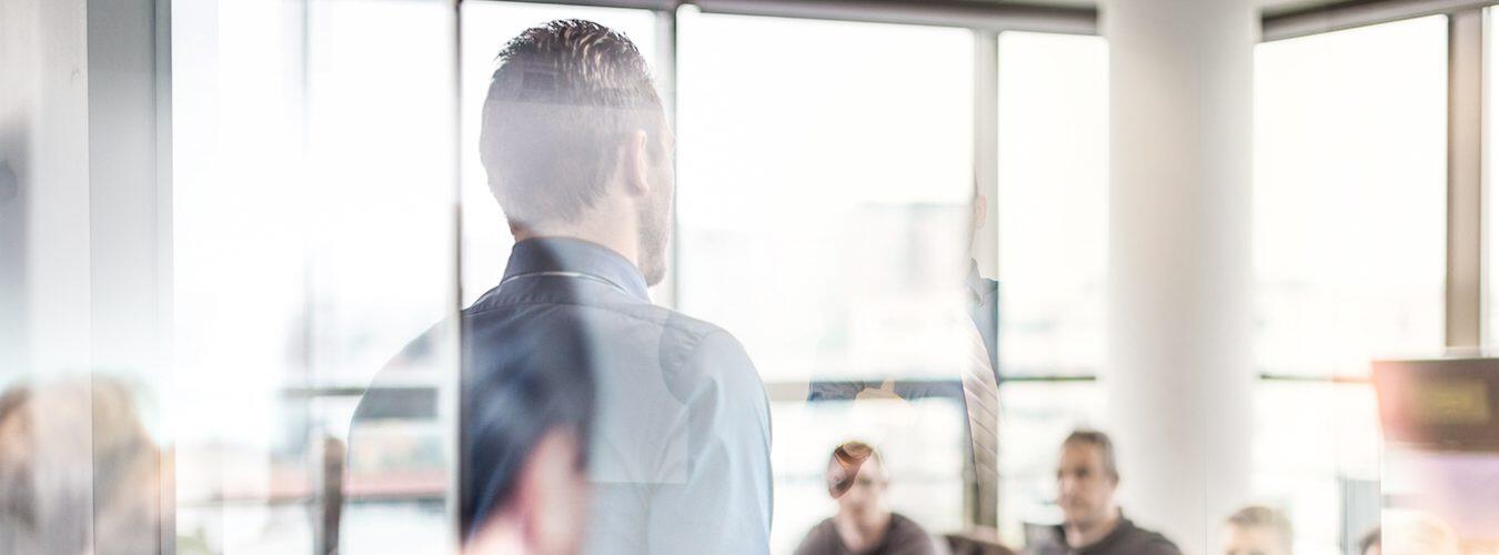 6 effective ways executives can show their appreciation for customer show customer service
